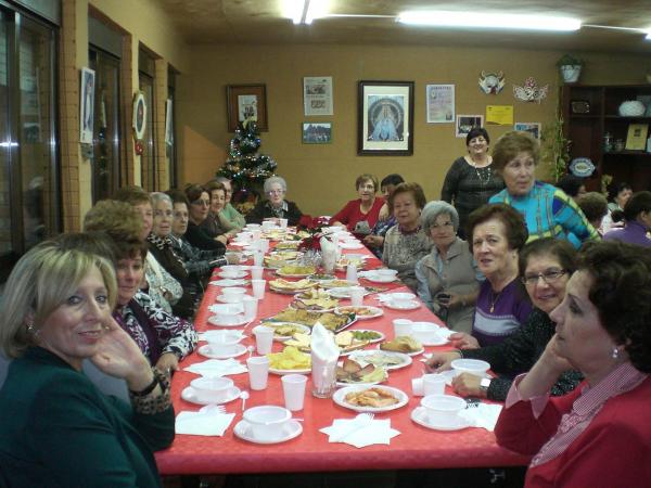 merienda navidad 2012 asociacion viudas miguelturra-diciembre 2012 - fuente-asociacion de viudas nuestra sra de la estrella-2