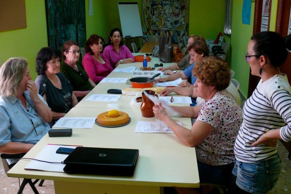 Taller recopilacion recetas cocina tradicional-2014-05-Mayo-fuente Area de Comunicacion Municipal-11