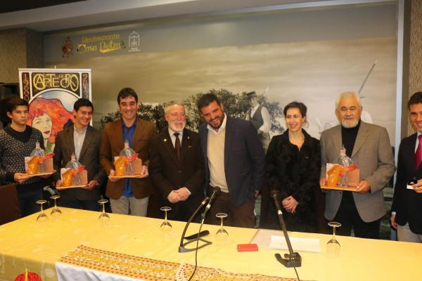 Cena Premios Taurinos Capote de Oro de Miguelturra-febrero 2015-fuente Area Comunicacion Municipal-02