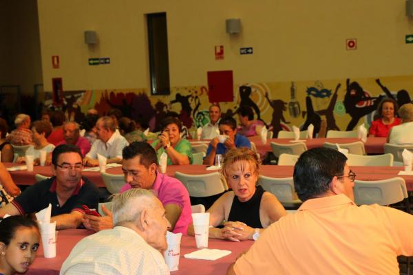 Cena de la Asociacion de Jubilados en su Semana Cultural-2014-08-09--fuente Area Comunicación Municipal-03