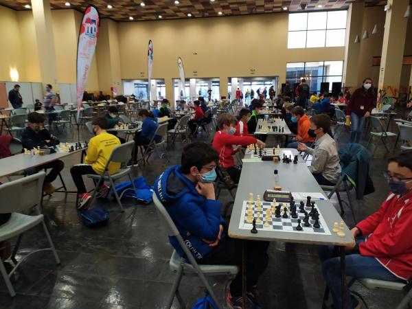 campeonato ajedrez edad escolar-2021-04-25-Fuente imagen Club Ajedrez Miguelturra-012