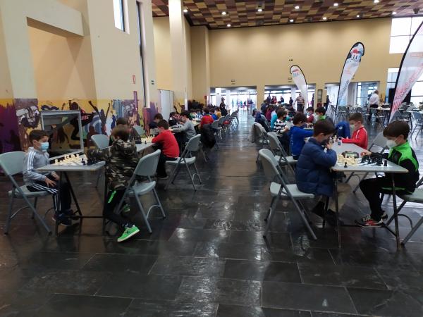 campeonato ajedrez edad escolar-2021-04-25-Fuente imagen Club Ajedrez Miguelturra-014