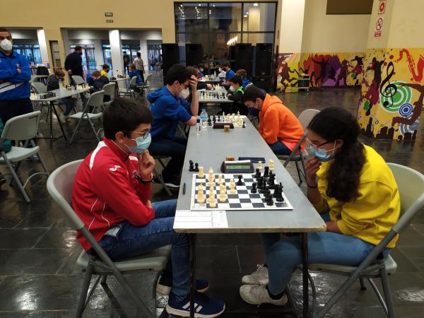 campeonato ajedrez edad escolar-2021-04-25-Fuente imagen Club Ajedrez Miguelturra-018