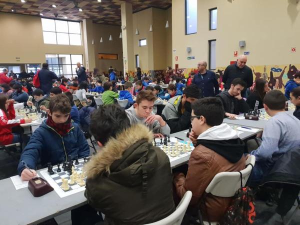 Campeonato Provincial Ajedrez Deporte Edad Escolar-2019-01-15-fuente imagenes Club Ajedrez Miguelturra-006