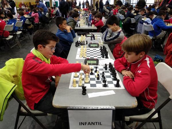 Campeonato Provincial Ajedrez Deporte Edad Escolar-2019-01-15-fuente imagenes Club Ajedrez Miguelturra-017
