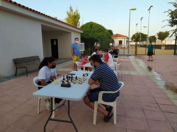 ajedrez nocturno-miguelturra-2021-08-27-fuente imagen-Club Ajedrez Miguelturra-003