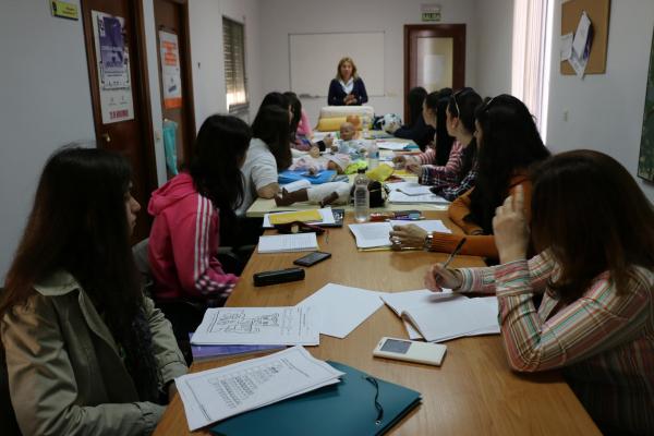 curso motricidad infantil-Asociacion de Empleadas de Hogar Miguelturra-2015-04-23-fuente-area-comunicacion-municipal-23