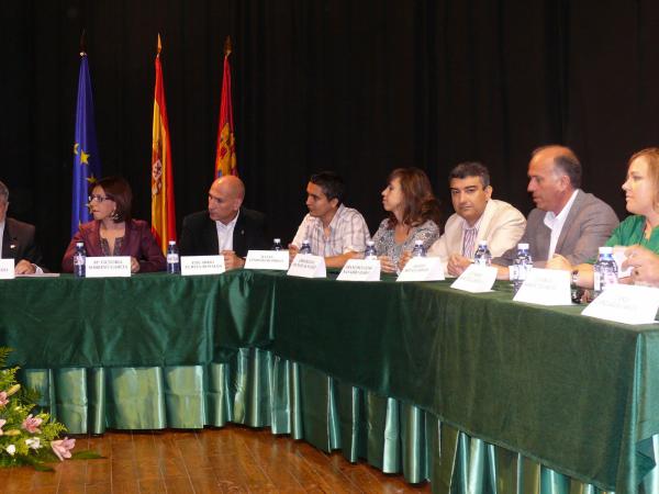 Constitucion Ayuntamiento tras elecciones 11-06-2011-fuente Area Comunicacion Municipal-009