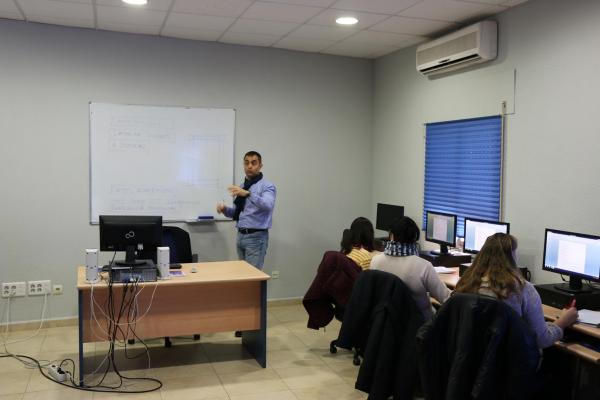 cursos de informatica del Ayuntamiento de Miguelturra - noviembre 2014-fuente Area de Comunicacion Municipal - 4