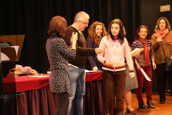 entrega Diplomas cursos Plan Formativo y Cursos Centro de la Mujer de Miguelturra-2015-03-23-fuente Area de Comunicacion Municipal-11