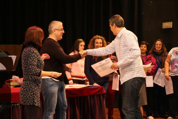 entrega Diplomas cursos Plan Formativo y Cursos Centro de la Mujer de Miguelturra-2015-03-23-fuente Area de Comunicacion Municipal-14