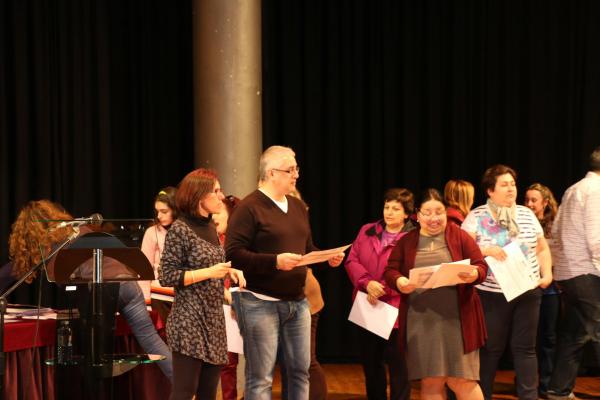 entrega Diplomas cursos Plan Formativo y Cursos Centro de la Mujer de Miguelturra-2015-03-23-fuente Area de Comunicacion Municipal-16