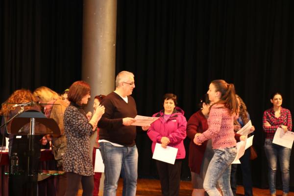 entrega Diplomas cursos Plan Formativo y Cursos Centro de la Mujer de Miguelturra-2015-03-23-fuente Area de Comunicacion Municipal-17