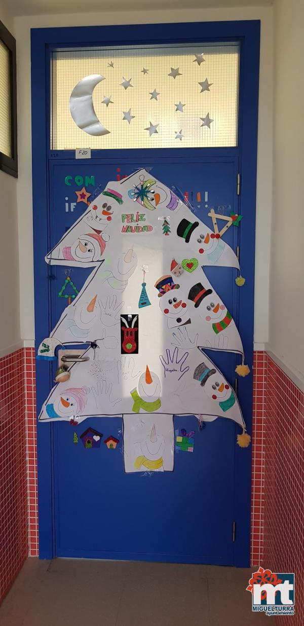 Puertas navideñas en el Colegio Clara Campoamor - diciembre 2018-Fuente imagen Area Comunicacion Ayuntamiento Miguelturra-012