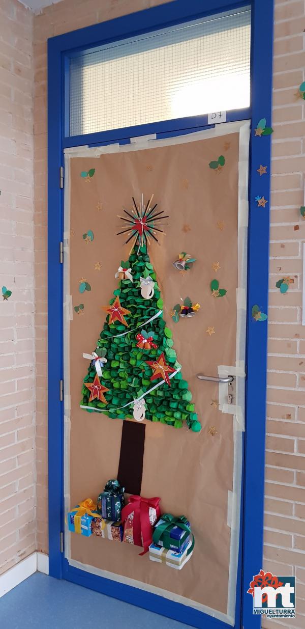 Puertas navideñas en el Colegio Clara Campoamor - diciembre 2018-Fuente imagen Area Comunicacion Ayuntamiento Miguelturra-021