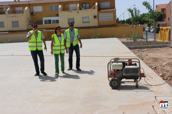 visita institucional a diversas obras en Miguelturrai-2015-08-06-fuente Area de Comunicación Municipal-037