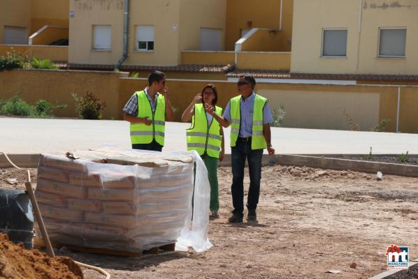 visita institucional a diversas obras en Miguelturrai-2015-08-06-fuente Area de Comunicación Municipal-041