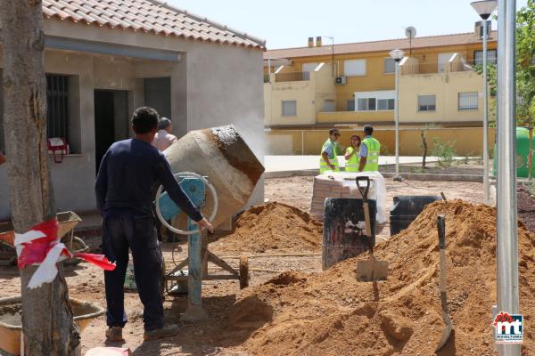 visita institucional a diversas obras en Miguelturrai-2015-08-06-fuente Area de Comunicación Municipal-044