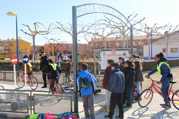 Visita a la remodelacion del Parque del Quijote de Miguelturra-febrero 2015-fuente Area Comunicacion Municipal-52