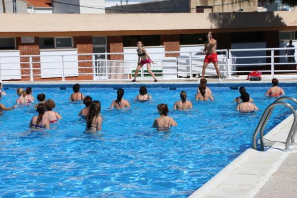 Actividades en la Piscina Municipal de Miguelturra-julio 2014-Fuente Area de Comunicacion Municipal-09