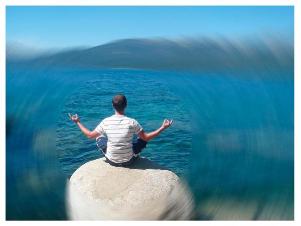Meditando en el mar_ Javier Rodrigo Gómez_ Junio 2015