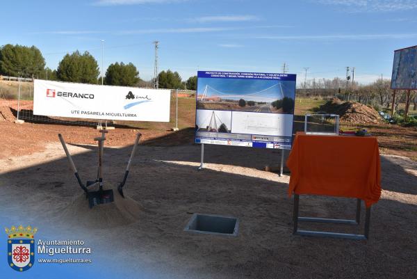 Primera piedra pasarla MIG-CR-2024-02-19-Fuente imagen Area Comunicación Ayuntamiento de Miguelturra-003