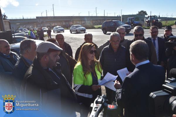 Primera piedra pasarla MIG-CR-2024-02-19-Fuente imagen Area Comunicación Ayuntamiento de Miguelturra-010