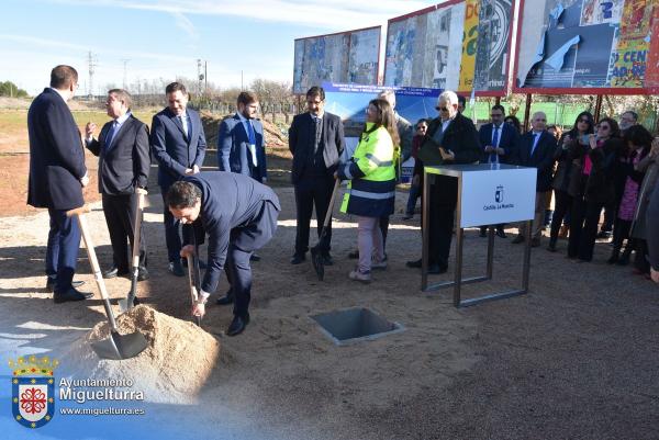 Primera piedra pasarla MIG-CR-2024-02-19-Fuente imagen Area Comunicación Ayuntamiento de Miguelturra-097