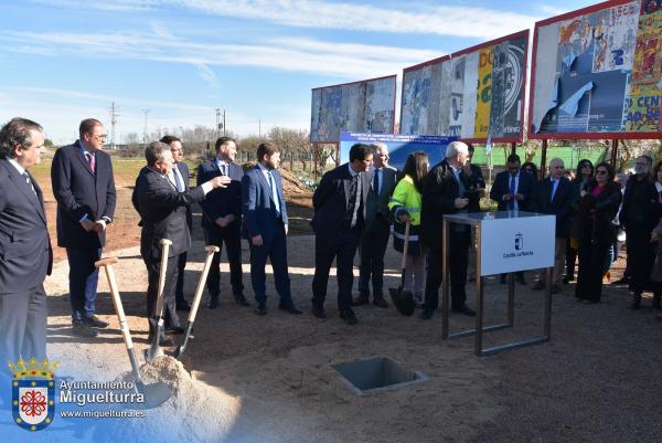 Primera piedra pasarla MIG-CR-2024-02-19-Fuente imagen Area Comunicación Ayuntamiento de Miguelturra-101