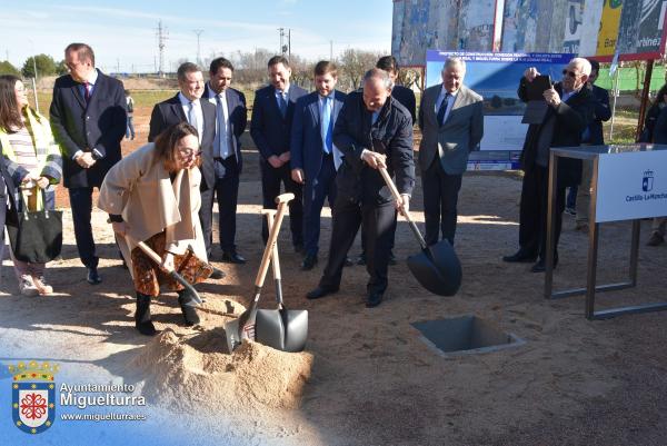 Primera piedra pasarla MIG-CR-2024-02-19-Fuente imagen Area Comunicación Ayuntamiento de Miguelturra-112