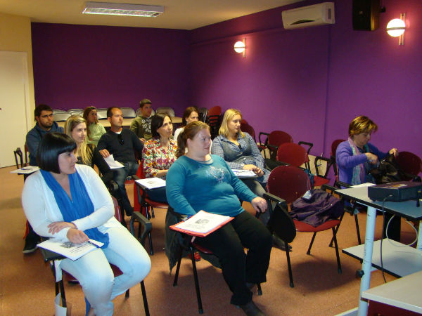 curso-manipulacion-alimentos-27-10-2010-fuente-www.miguelturra.es-7
