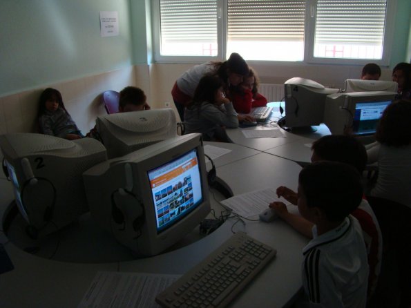 Talleres Día de Internet 2009 - CP Benito Pérez Galdós-20-4-2009- Fuente www.miguelturra.es - 16