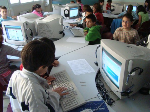 Talleres Día de Internet 2009 - CP Benito Pérez Galdós-20-4-2009- Fuente www.miguelturra.es - 56