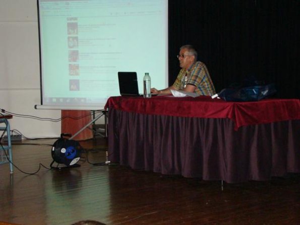 taller-con-centros-educativos-dia-internet-14-05-2010-fuente-www.miguelturra.es-32