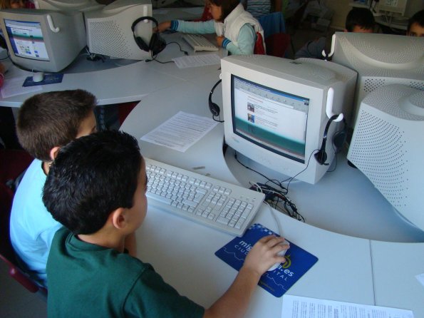 Talleres Día de Internet 2009 - CP Benito Pérez Galdós-20-4-2009- Fuente www.miguelturra.es - 60