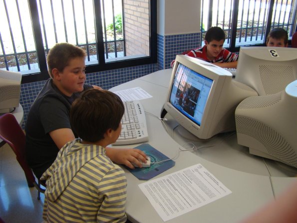 Talleres Día de Internet 2009 - CP Clara Campoamor-23-4-2009- Fuente www.miguelturra.es -35