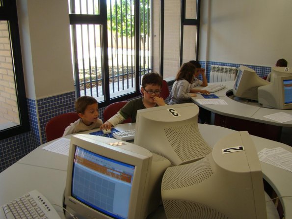 Talleres Día de Internet 2009 - CP Clara Campoamor-24-4-2009- Fuente www.miguelturra.es -44