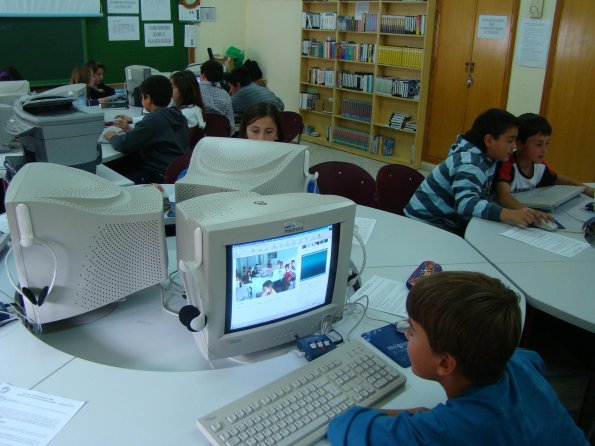 Talleres Día de Internet 2009 - CP El Pradillo-17-4-2009- Fuente www.miguelturra.es -09