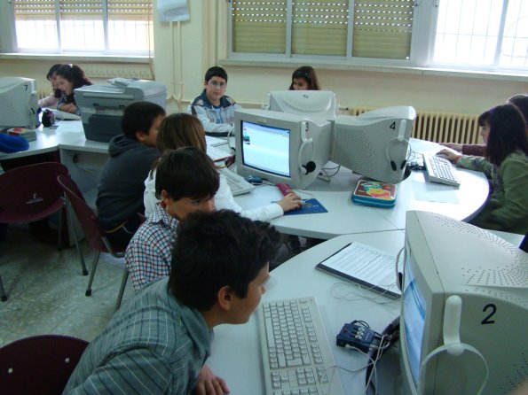 Talleres Día de Internet 2009 - CP El Pradillo-17-4-2009- Fuente www.miguelturra.es -12