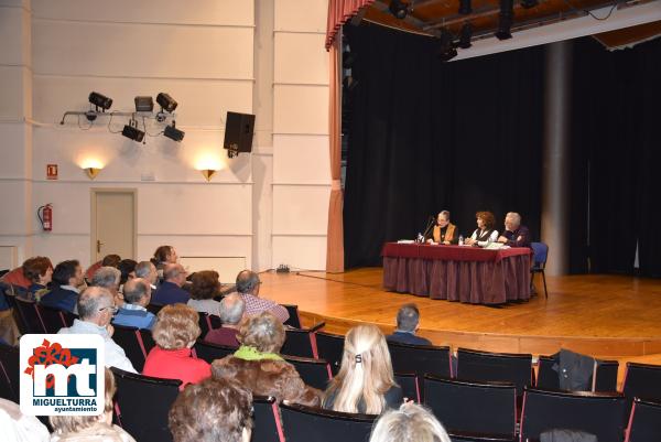 Presentación libro aula estudios-2022-12-02-Fuente imagen Área de Comunicación Ayuntamiento Miguelturra-002