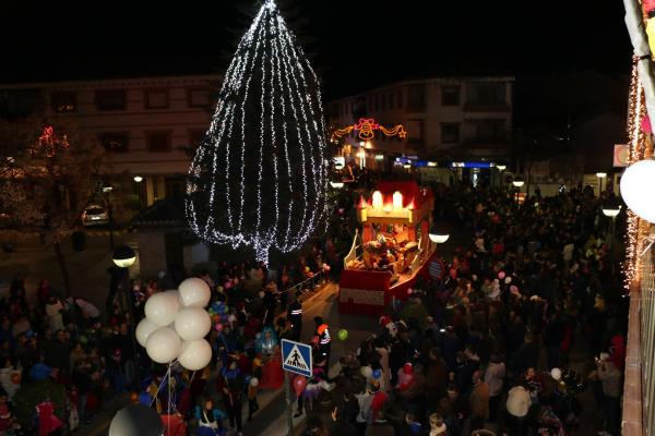 Cabalgata de los Reyes Magos por Miguelturra-enero 2015-fuente Area Comunicacion Municipal-61