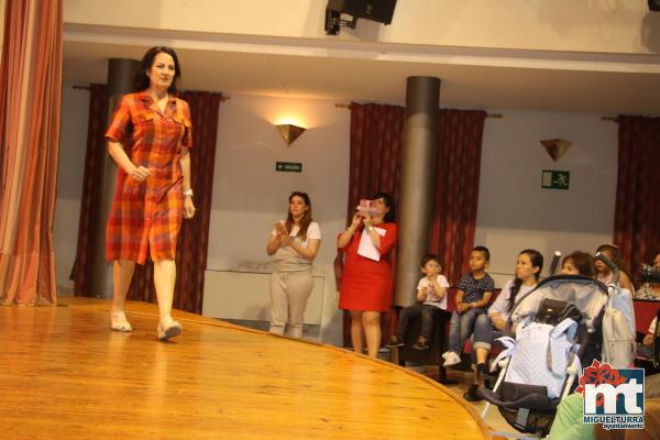 Desfile Universidad Popular curso corte y confeccion-mayo 2017-Fuente imagen Area Comunicacion Ayuntamiento Miguelturra-019