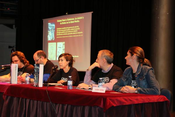 Presentacion del Libro Comic La Cruz de los Casados-2015-03-13-fuente Area Comunicacion Municipal-09