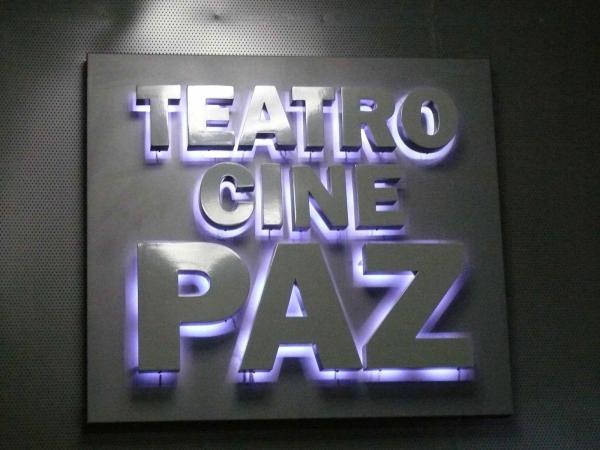Inauguracion del Teatro Cine Paz-diciembre 2010-5-fuente area de comunicacion municipal