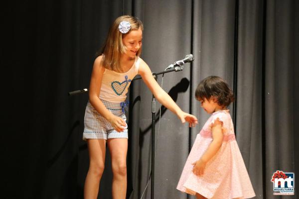 Desfile curso costura y exhibición curso guitarra UP-junio 2015-fuente Area de Comunicación Municipal-033