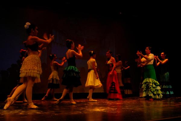 muestra grupos de baile-2013-06-29-fuente Esmeralda Muñoz Sanchez-015