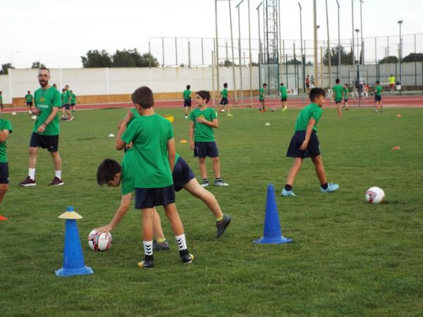 campus-futbol-miguelturra-2019-dia-1-2019-06-24-fuente-imagenes-alberto-sanchez-162