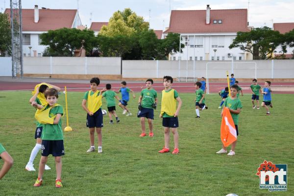 campus-futbol-miguelturra-2019-dia-1-2019-06-24-fuente-imagenes-area-comunicacion-ayuntamiento-088