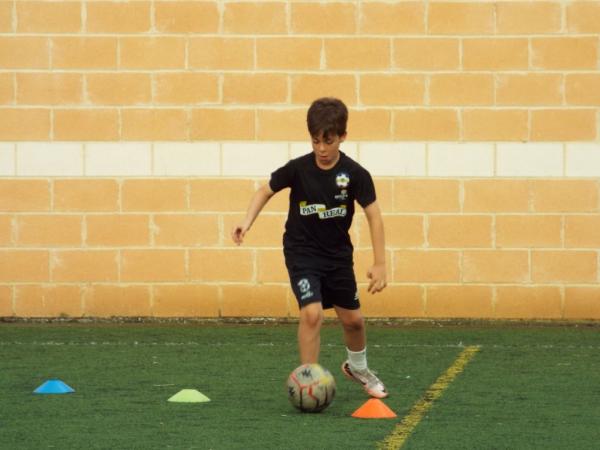 campusfutbolmiguelturra2025-dia2-martes-fuente-albertosanchez-036