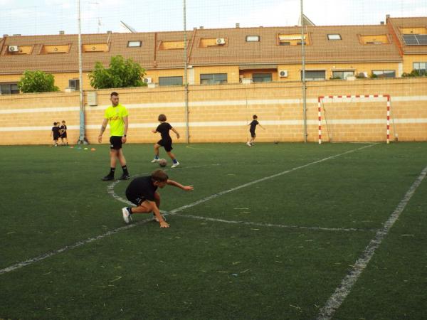 campusfutbolmiguelturra2025-dia2-martes-fuente-albertosanchez-039